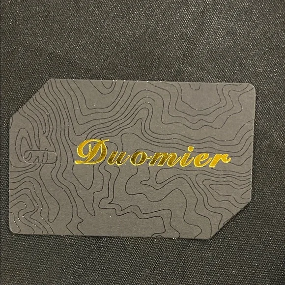 Elegant Pink Quilted Crossbody Bag with Gold Chain - Picture 3 of 8